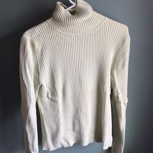 GAP Turtleneck sweater